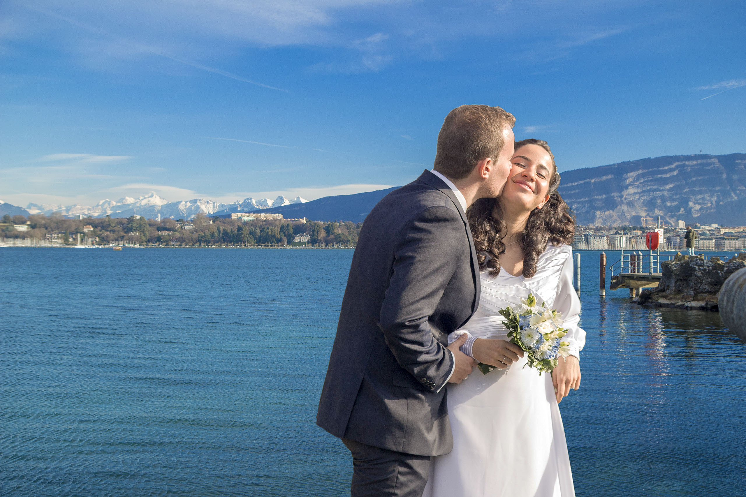 Geneva wedding on Lake Geneva or Lake Leman, Geneva wedding photographer